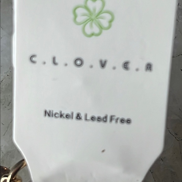 NWT Clover Gold Key Bracelet with HOPE Inscription bangle - Picture 5 of 5